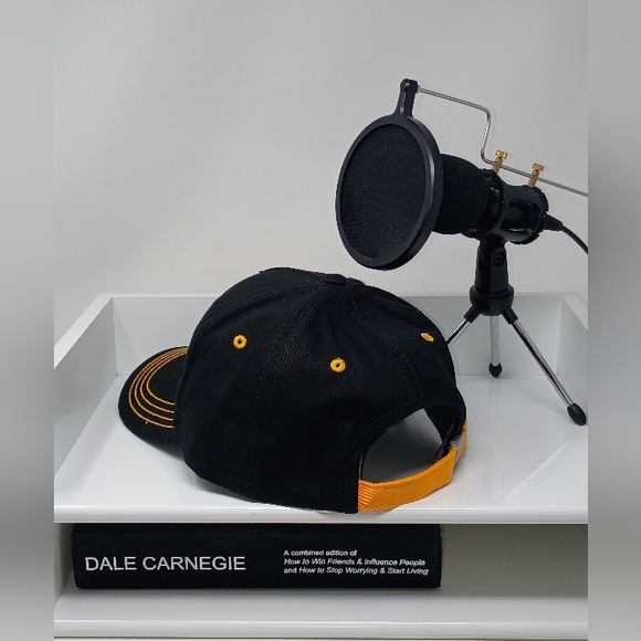 True Religion Black and Gold Cap - Picture 3 of 10